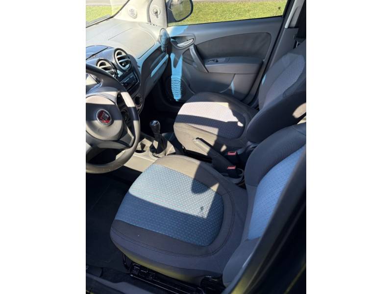 FIAT - PALIO - 2012/2013 - Preta - R$ 33.900,00