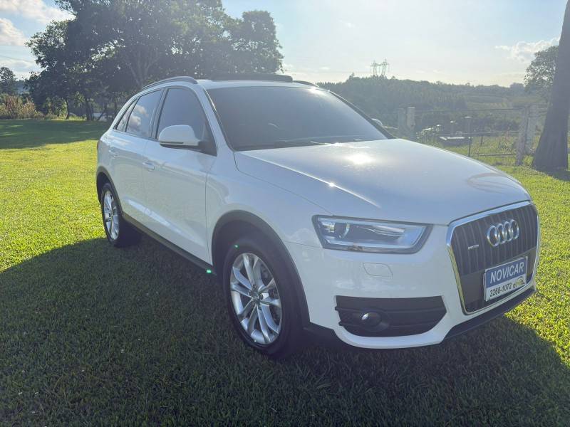 AUDI - Q3 - 2014/2015 - Branca - R$ 91.000,00