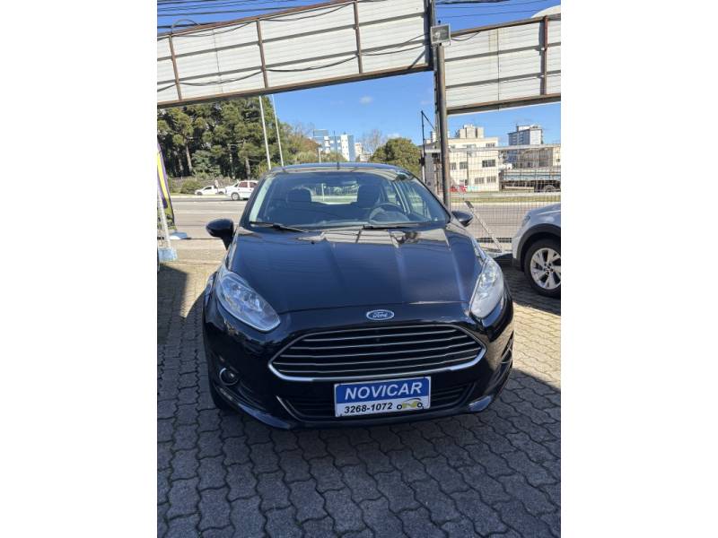 FORD - FIESTA - 2014/2014 - Preta - R$ 45.000,00