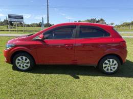 CHEVROLET - ONIX - 2015/2015 - Vermelha - R$ 49.000,00