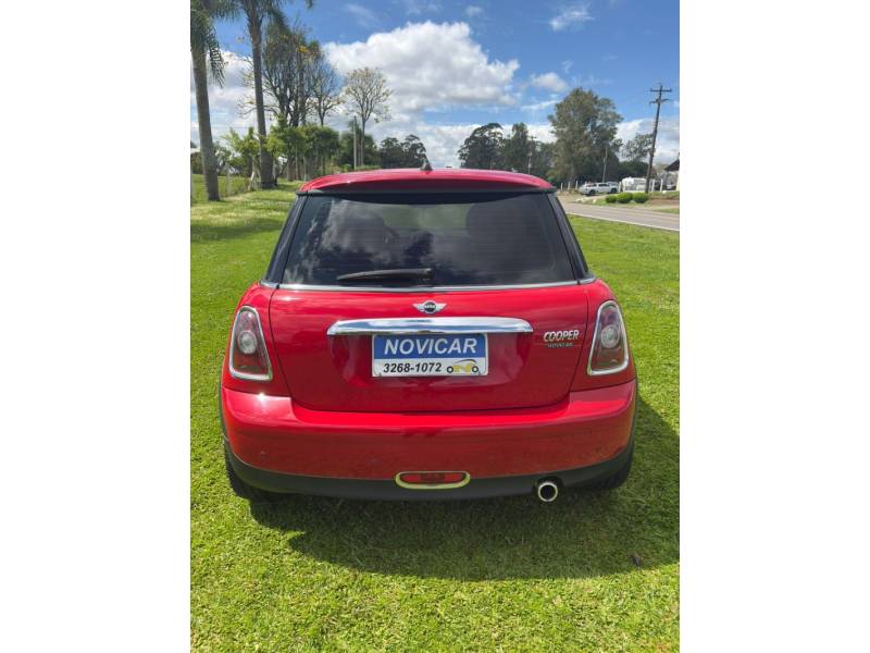 MINI - COOPER - 2009/2010 - Vermelha - R$ 65.000,00