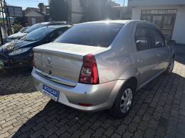 RENAULT - LOGAN - 2013/2013 - Prata - R$ 32.900,00