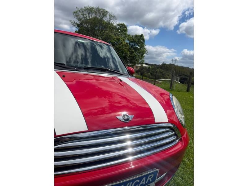 MINI - COOPER - 2009/2010 - Vermelha - R$ 65.000,00