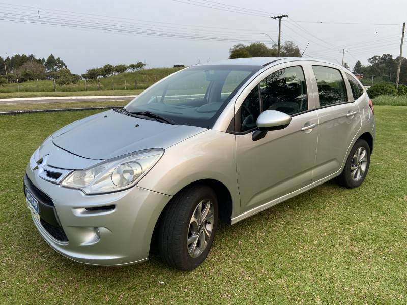CITROËN - C3 - 2012/2013 - Prata - R$ 34.900,00