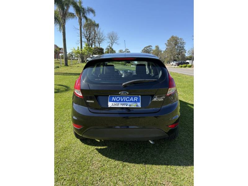 FORD - FIESTA - 2014/2014 - Preta - R$ 44.500,00