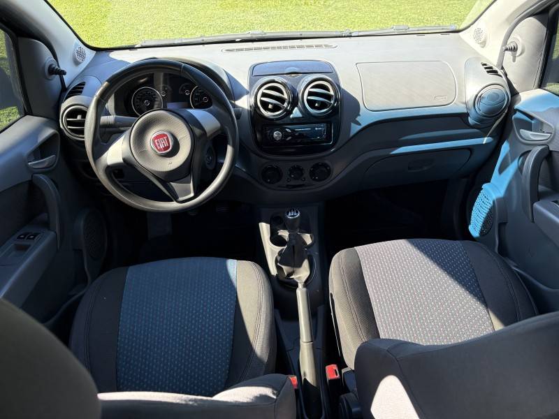 FIAT - PALIO - 2012/2013 - Preta - R$ 33.900,00