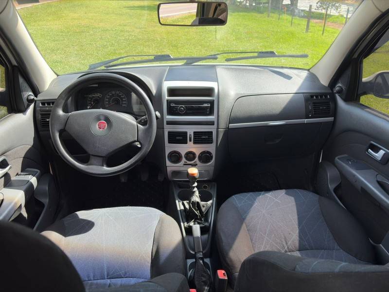 FIAT - SIENA - 2008/2009 - Branca - R$ 27.900,00