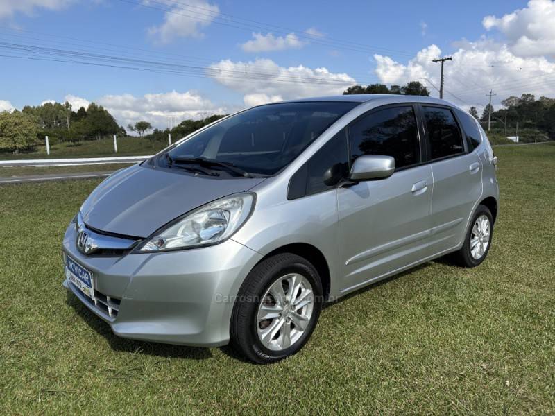 HONDA - FIT - 2012/2013 - Prata - R$ 49.900,00