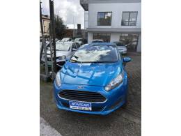 FORD - FIESTA - 2015/2016 - Azul - R$ 52.000,00