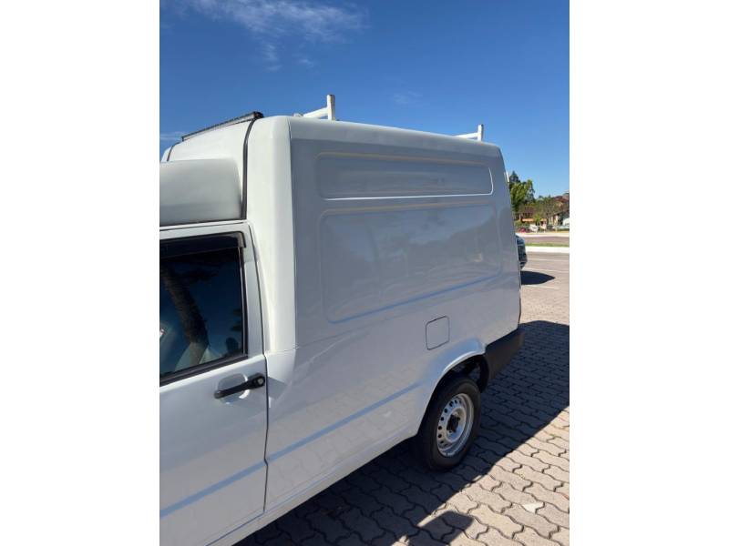 FIAT - FIORINO - 2010/2011 - Branca - R$ 39.000,00