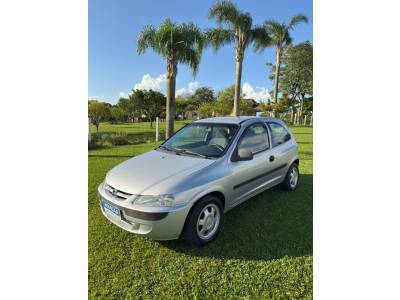 CHEVROLET - CELTA - 2003/2003 - Prata - R$ 16.900,00