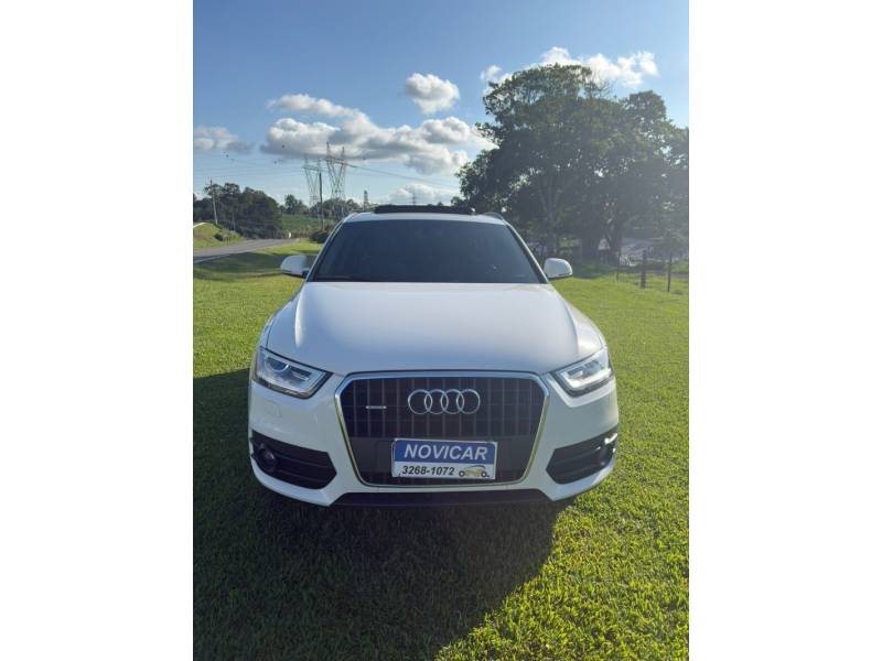 AUDI - Q3 - 2014/2015 - Branca - R$ 91.000,00