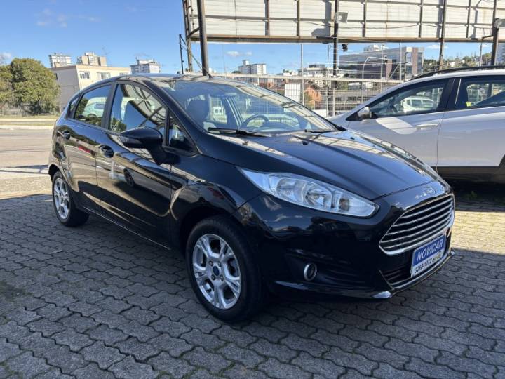 FORD - FIESTA - 2014/2014 - Preta - R$ 45.000,00