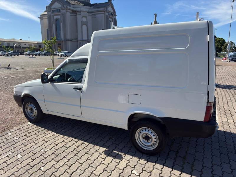 FIAT - FIORINO - 2010/2011 - Branca - R$ 39.000,00