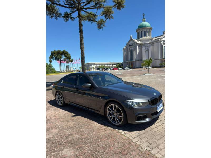BMW - 530I - 2017/2017 - Cinza - R$ 190.000,00