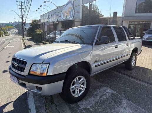 CHEVROLET - S10 - 2004/2004 - Prata - R$ 67.000,00