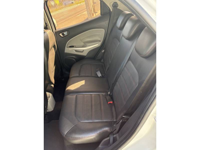 FORD - ECOSPORT - 2016/2017 - Branca - R$ 62.000,00