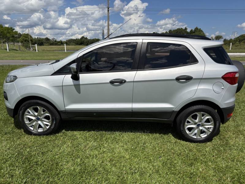 FORD - ECOSPORT - 2013/2014 - Prata - R$ 58.000,00
