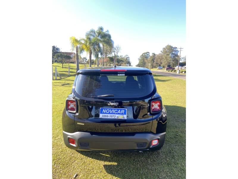 JEEP - RENEGADE - 2015/2016 - Preta - R$ 69.900,00