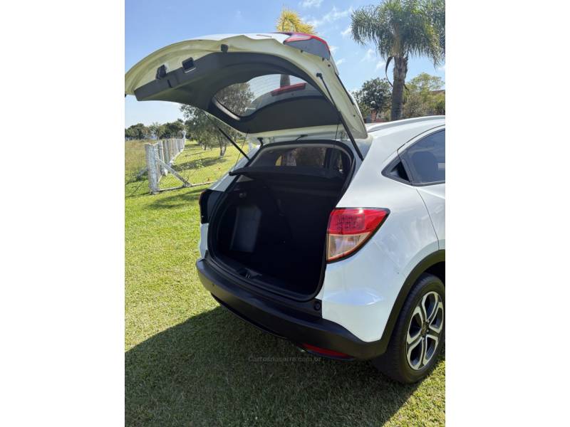 HONDA - HR-V - 2015/2016 - Branca - R$ 88.500,00