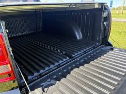 VOLKSWAGEN - SAVEIRO - 2017/2018 - Preta - R$ 59.900,00