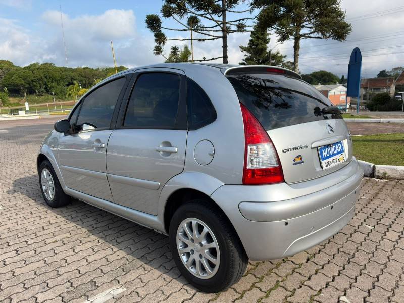 CITROËN - C3 - 2009/2010 - Prata - R$ 27.500,00