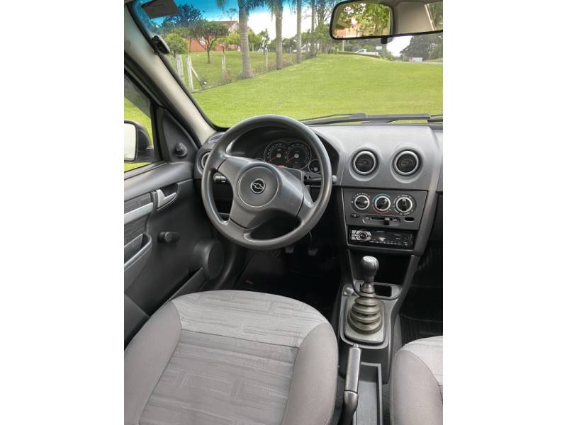CHEVROLET - PRISMA - 2007/2008 - Prata - R$ 28.900,00