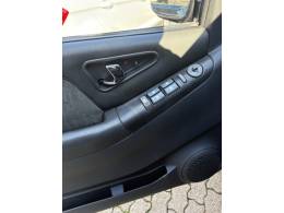 CHEVROLET - S10 - 2004/2004 - Prata - R$ 67.000,00