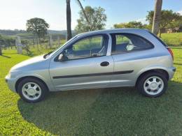 CHEVROLET - CELTA - 2003/2003 - Prata - R$ 16.900,00