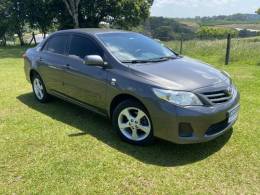 TOYOTA - COROLLA - 2013/2014 - Cinza - R$ 66.900,00