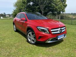 MERCEDES-BENZ - GLA 200 - 2015/2016 - Vermelha - R$ 139.000,00