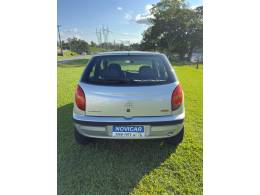 CHEVROLET - CELTA - 2003/2003 - Prata - R$ 16.900,00